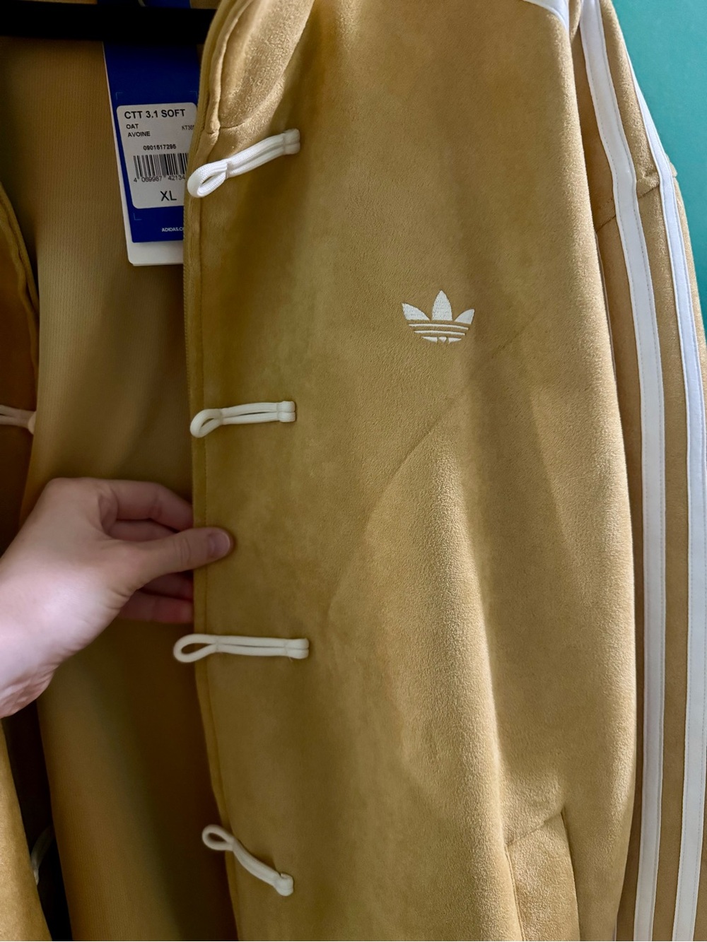 Adidas NWT XL Chinese New Year Jacket in Yellow - Picture 4 of 4